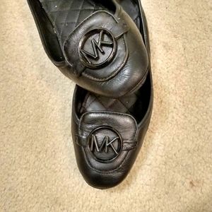 Black Flat Micheal Kors ballerina